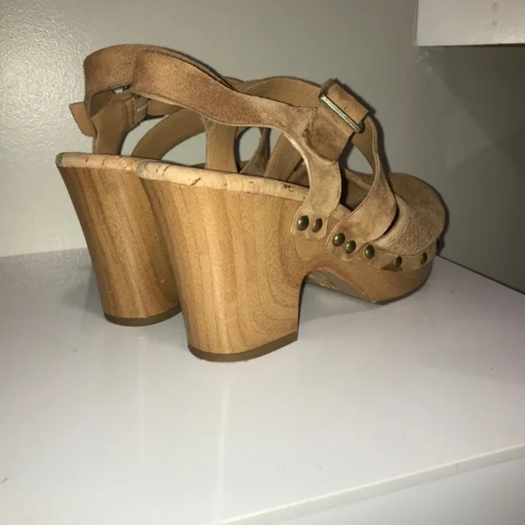 Korks ABLOOM studded perforated suede leather shoes - Picture 2 of 16